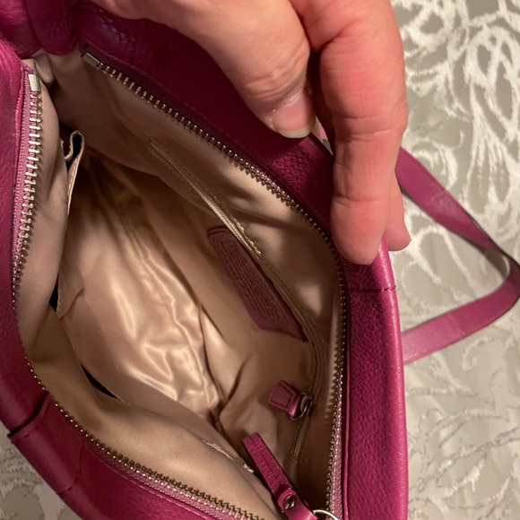 Coach leather purse - Picture 3 of 4